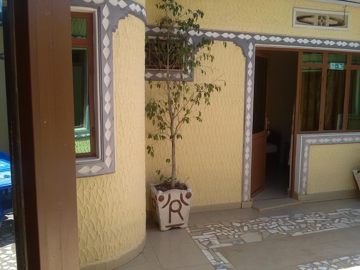 Gloria Motel Cyangugu Exterior foto